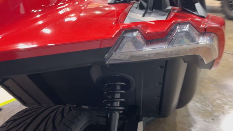 New 2025 Polaris SLINGSHOT S AUTODRIVE Image 3