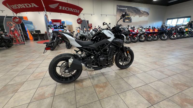 New 2026 Kawasaki Z900 ABS Image 9