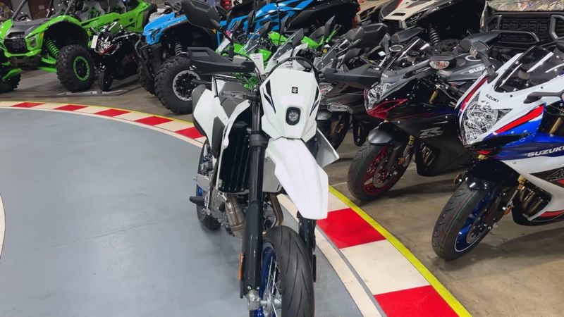 New 2025 Suzuki DR-Z4SM Image 4