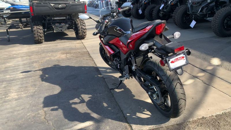 New 2025 Suzuki GSX250R ABS Image 7