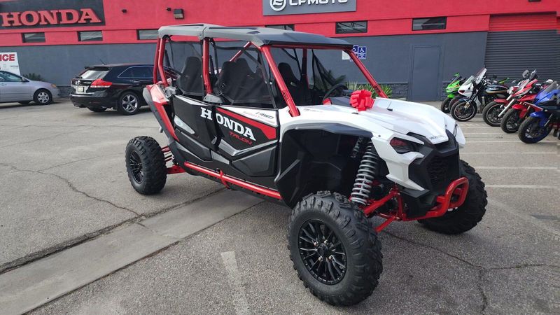 New 2025 Honda TALON1000R4 FOX LIVE VALVE Image 5