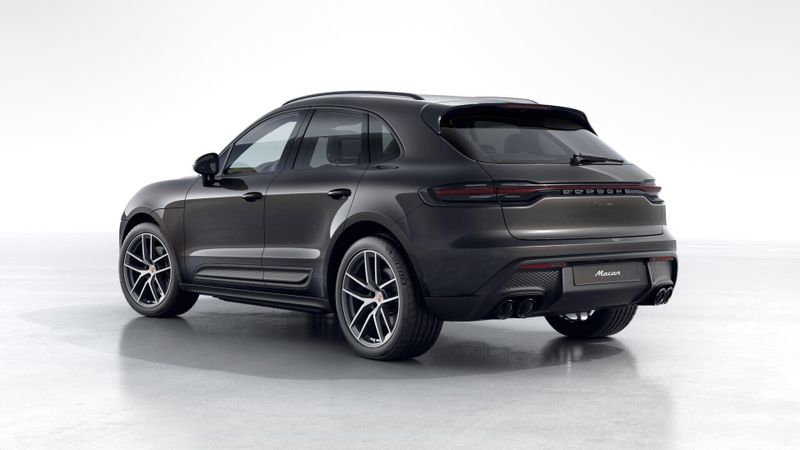 2025 Porsche Macan BaseImage 3