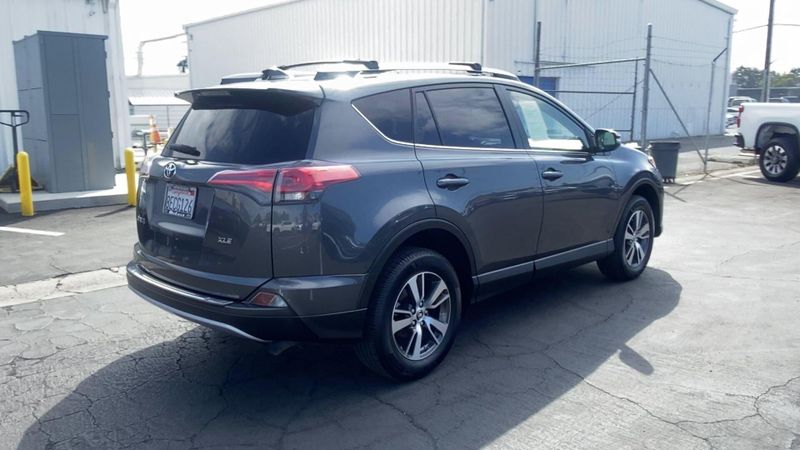 Used 2018 Toyota RAV4 XLEImage 8
