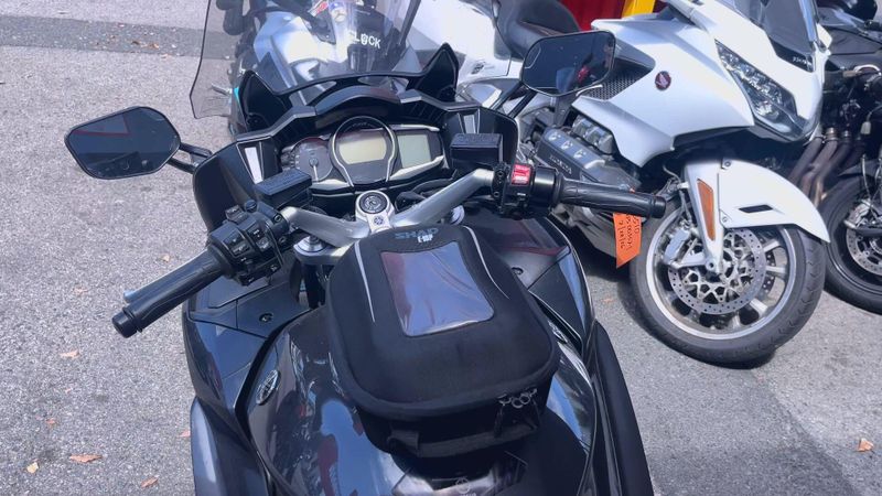 Used 2015 Yamaha FJR1300 Image 2