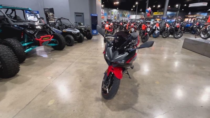2024 Kawasaki NINJA 500 KRT SE ABS Image 4
