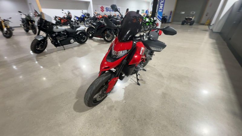 Used 2024 Ducati HYPERMOTARD 950 Image 8