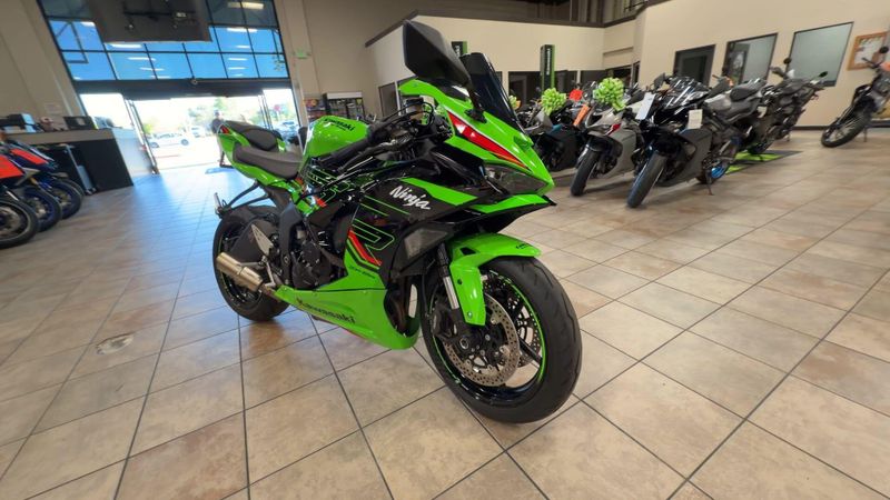 Used 2024 Kawasaki NINJA ZX-6R KRT EDITION ABS Image 3