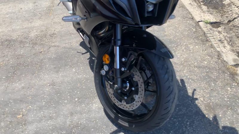 New 2025 Yamaha YZF-R7 Image 4