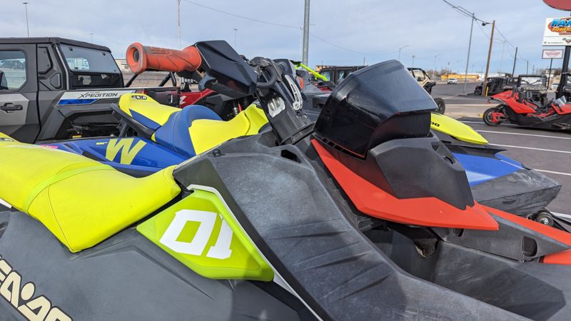 2020 SEADOO 66LF SPARK  in a RED exterior color. Family PowerSports (877) 886-1997 familypowersports.com 
