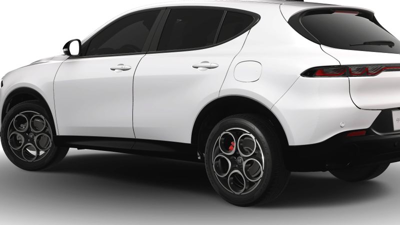 2025 Alfa Romeo Tonale Hybrid EawdImage 2