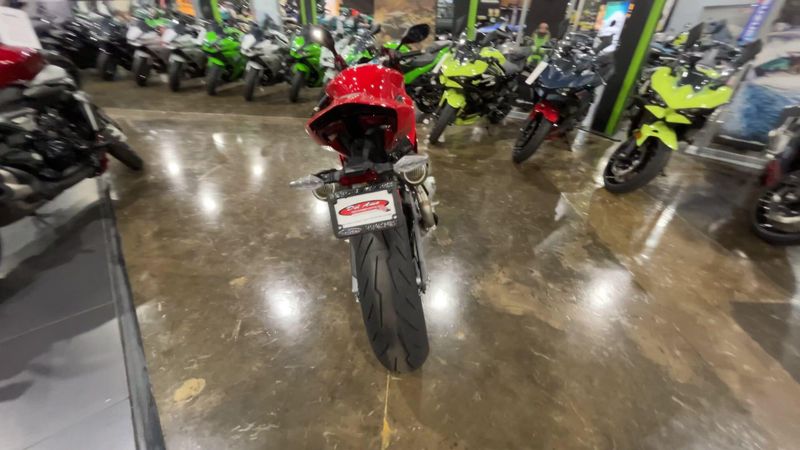 New 2026 Ducati PANIGALE V2 S Image 7
