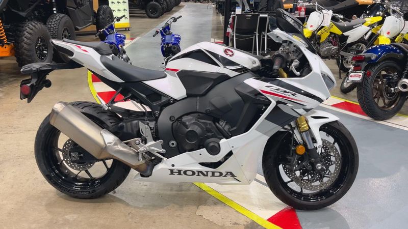 Used 2025 Honda CBR1000RR ABS Image 5