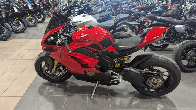 2019 DUCATI PANIGALE V4 S in a RED exterior color. Family PowerSports (877) 886-1997 familypowersports.com 