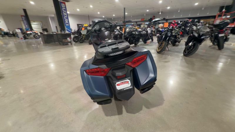 Used 2022 Honda GOLDWING DCT Image 2