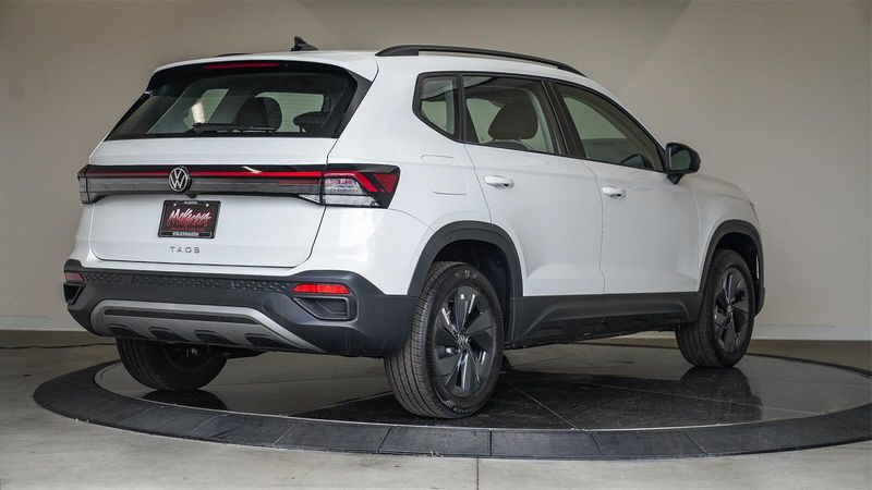 New 2025 Volkswagen Taos 1.5T SImage 4