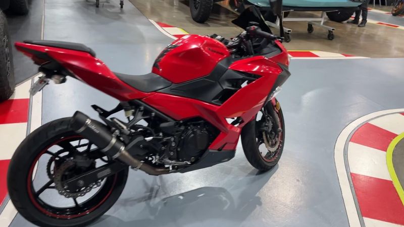 Used 2021 Kawasaki NINJA 400 ABS Image 5