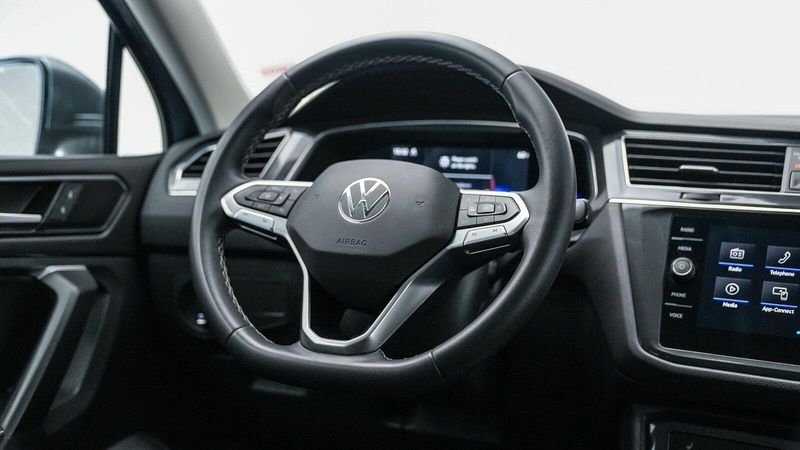 2022 Volkswagen Tiguan 2.0T SEImage 14