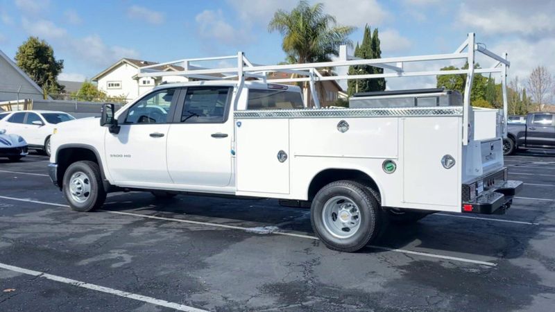 2024 Chevrolet Silverado 3500HD CC Work Truck in a Summit White exterior color and Jet Blackinterior. BEACH BLVD OF CARS beachblvdofcars.com 