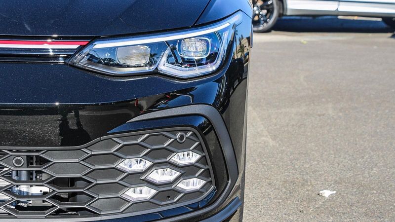 2024 Volkswagen Golf GTI AutobahnImage 7