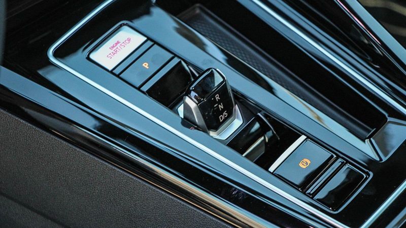 2024 Volkswagen Golf GTI AutobahnImage 23
