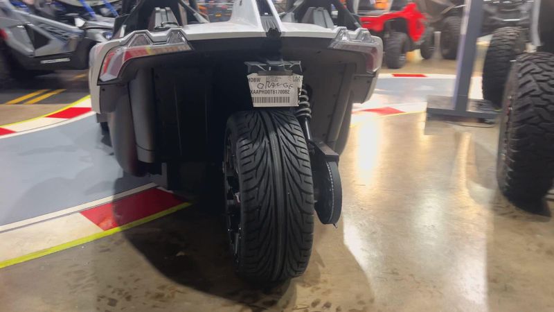 New 2026 Polaris SLINGSHOT SL AUTODRIVE Image 2
