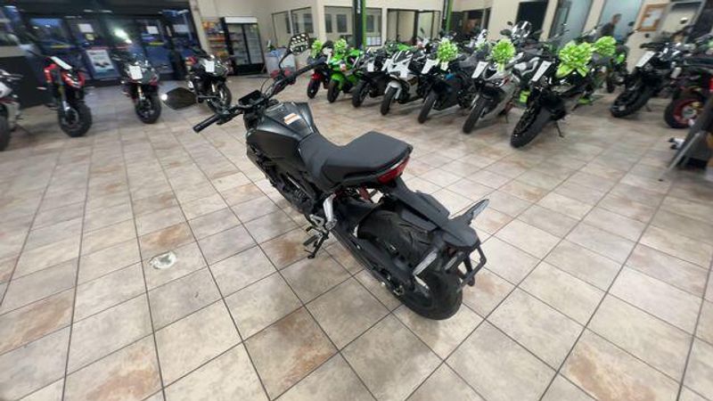 New 2025 Honda CB300R ABS Image 2