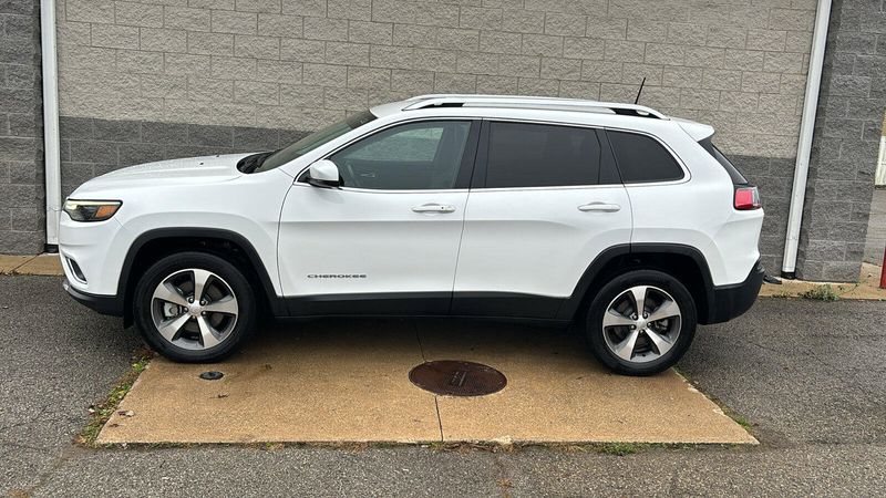 2020 Jeep Cherokee LimitedImage 2