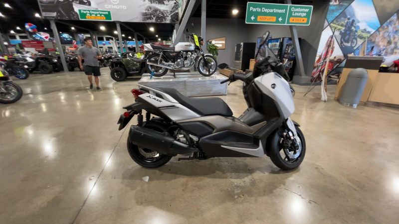 Used 2023 Yamaha Xmax Image 9