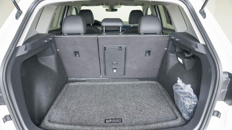 2024 Volkswagen Taos 1.5T SEImage 25