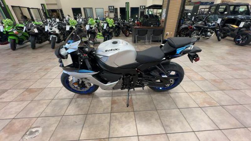New 2026 Suzuki GSX-R600 Image 9