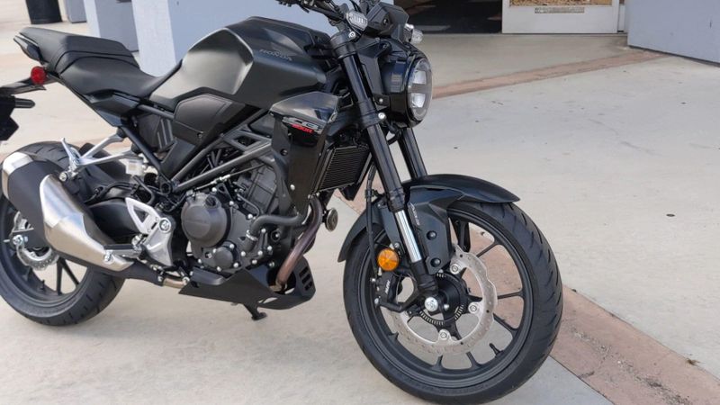 Used 2026 Honda CB300R ABS Image 2