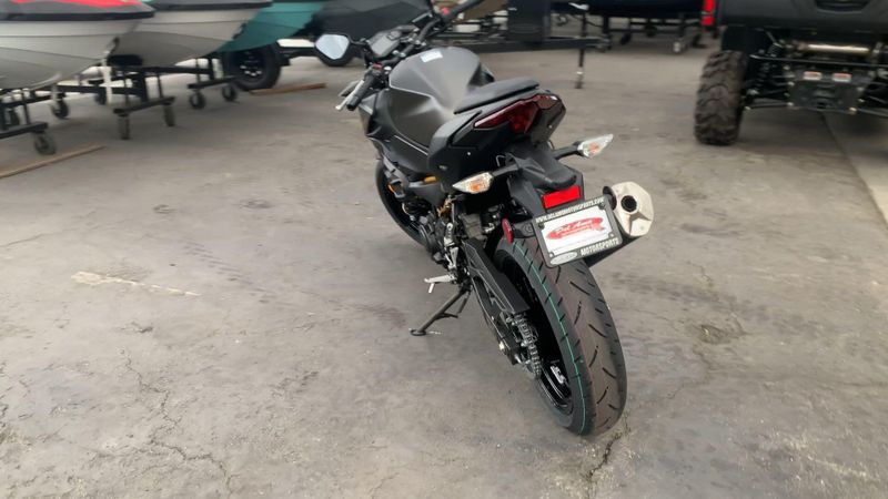 New 2026 Kawasaki Z500 ABS Image 7