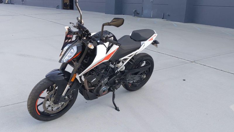 Used 2021 KTM 390 DUKE Image 8