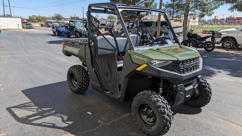 2025 Polaris RANGER 1000 EPS SAGE GREEN Image 4