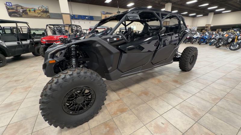 New 2026 Can-Am MAVERICK R MAX X RS WITH SMART-SHOX 999T DCT Image 5