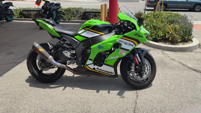 Used 2025 Kawasaki NINJA ZX 10R ABS KRT EDITION Image 9