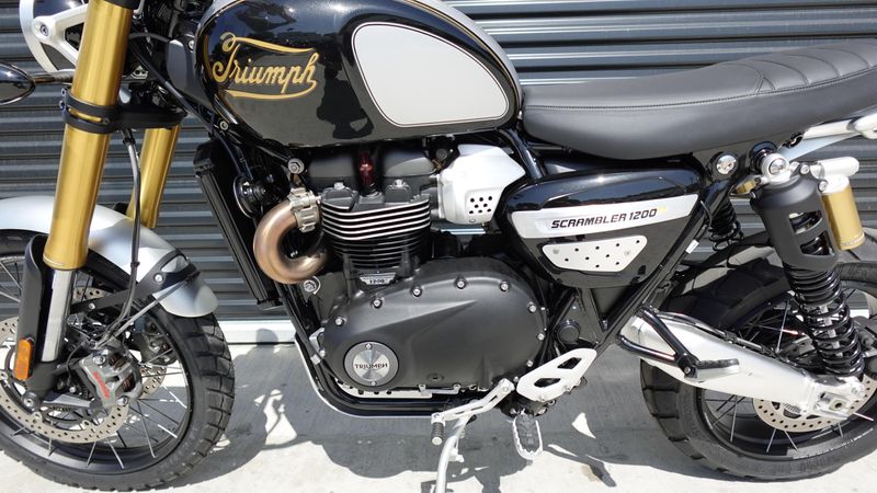 New 2025 Triumph Scrambler 1200 XE 