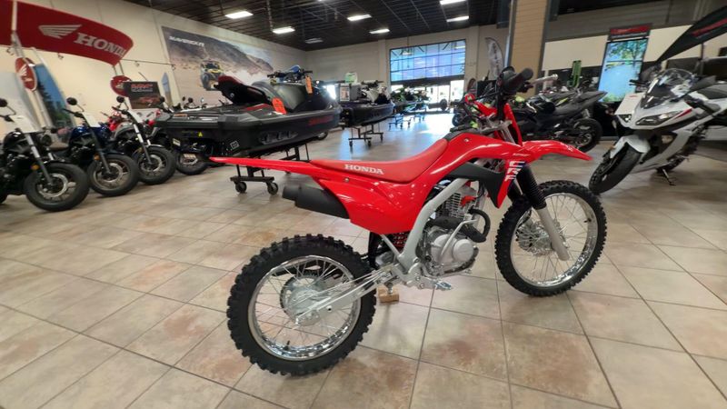 New 2027 Honda CRF125F BIG WHEEL Image 9