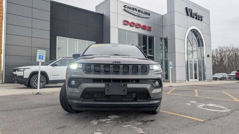 Used 2023 Jeep Compass AltitudeImage 2