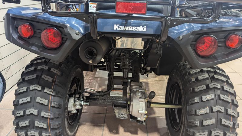 2025 KAWASAKI BRUTE FORCE 300 in a GRAYISH BLUE exterior color. Family PowerSports (877) 886-1997 familypowersports.com 