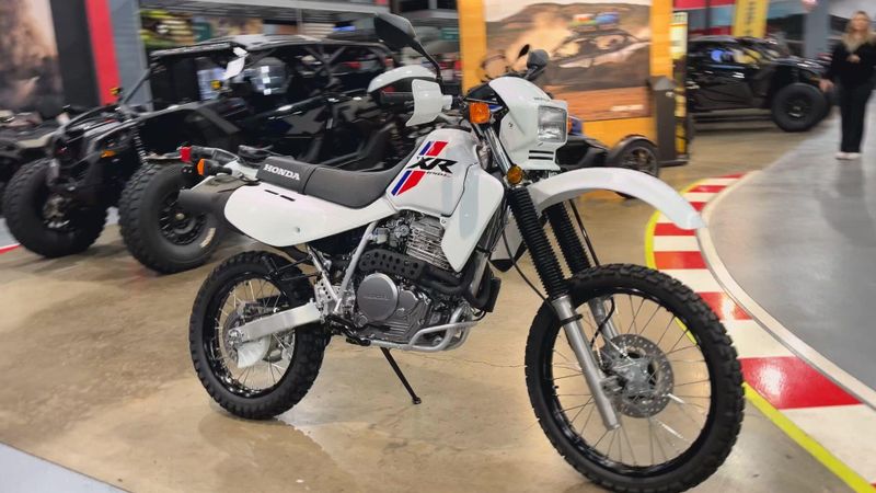 New 2025 Honda XR650L Image 6