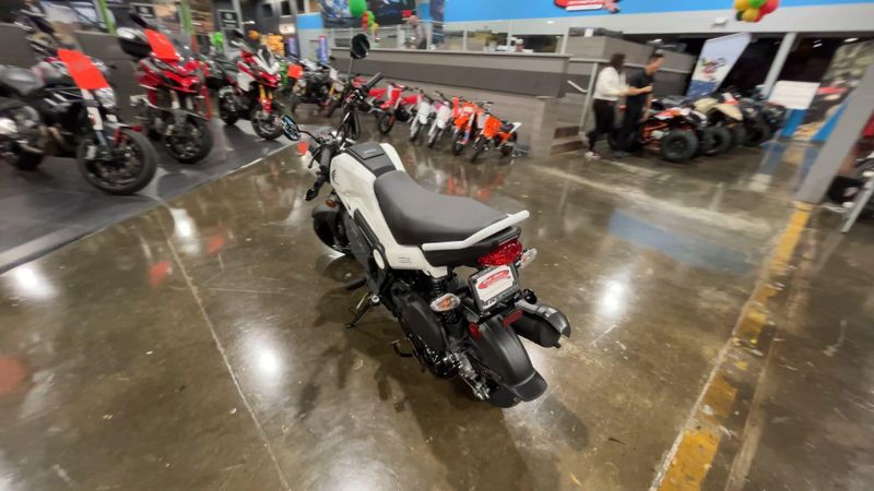 2025 Honda Navi Image 2