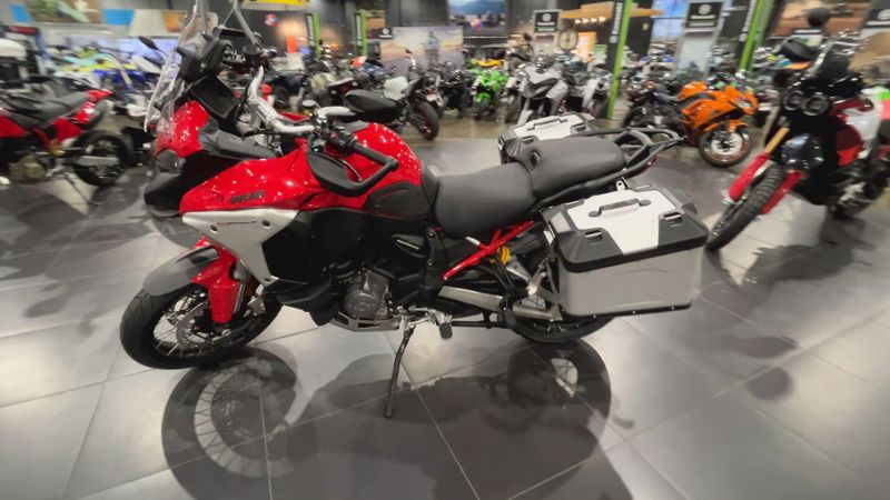 New 2025 Ducati MULTISTRADA V4 RALLY TRAVEL & RADAR SPOKED WHEELS Image 5