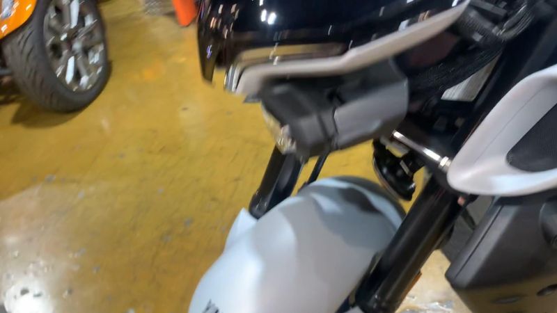 New 2025 Yamaha MT-10 Image 2