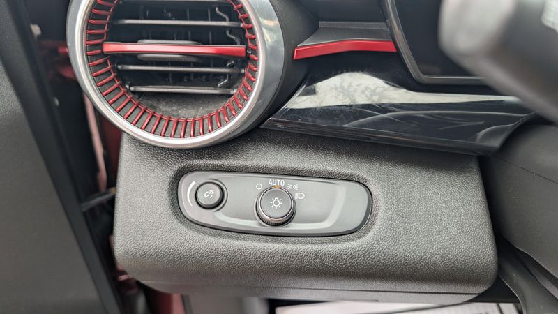 Used 2024 Chevrolet Trax 2RSImage 17