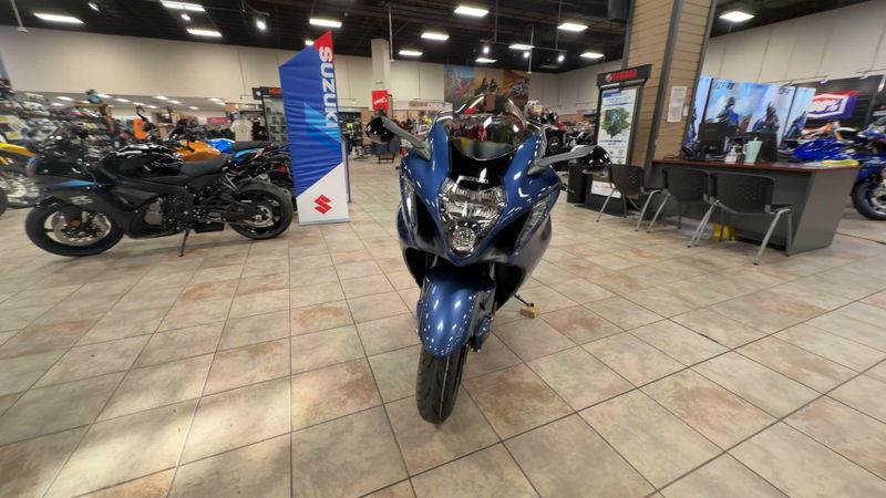 New 2027 Suzuki Hayabusa Image 4