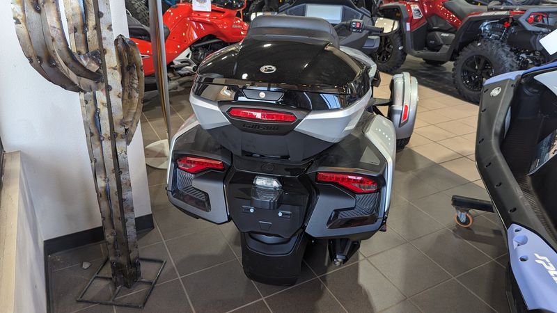 2024 Can-Am SPYDER RT LIMITED HYPER SILVERImage 7