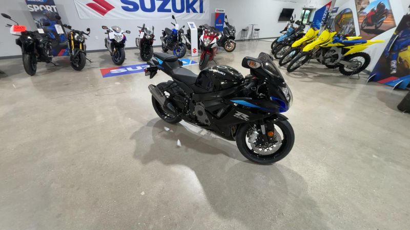 New 2027 Suzuki GSX-R600 Image 5