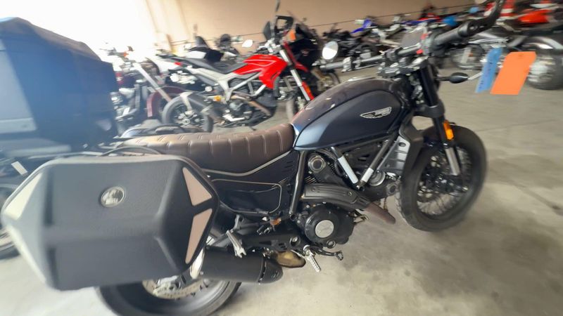 Used 2024 Ducati SCRAMBLER NIGHTSHIFT Image 4