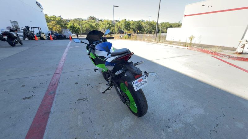 Used 2024 Kawasaki NINJA 500 KRT SE ABS Image 7